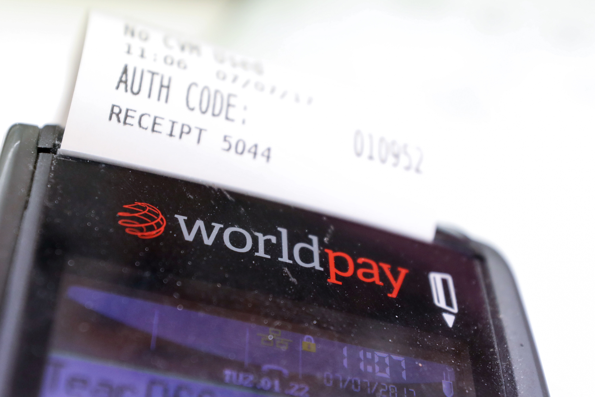 FISs $34 Billion Bid for Worldpay Drives Payments Deal Spree