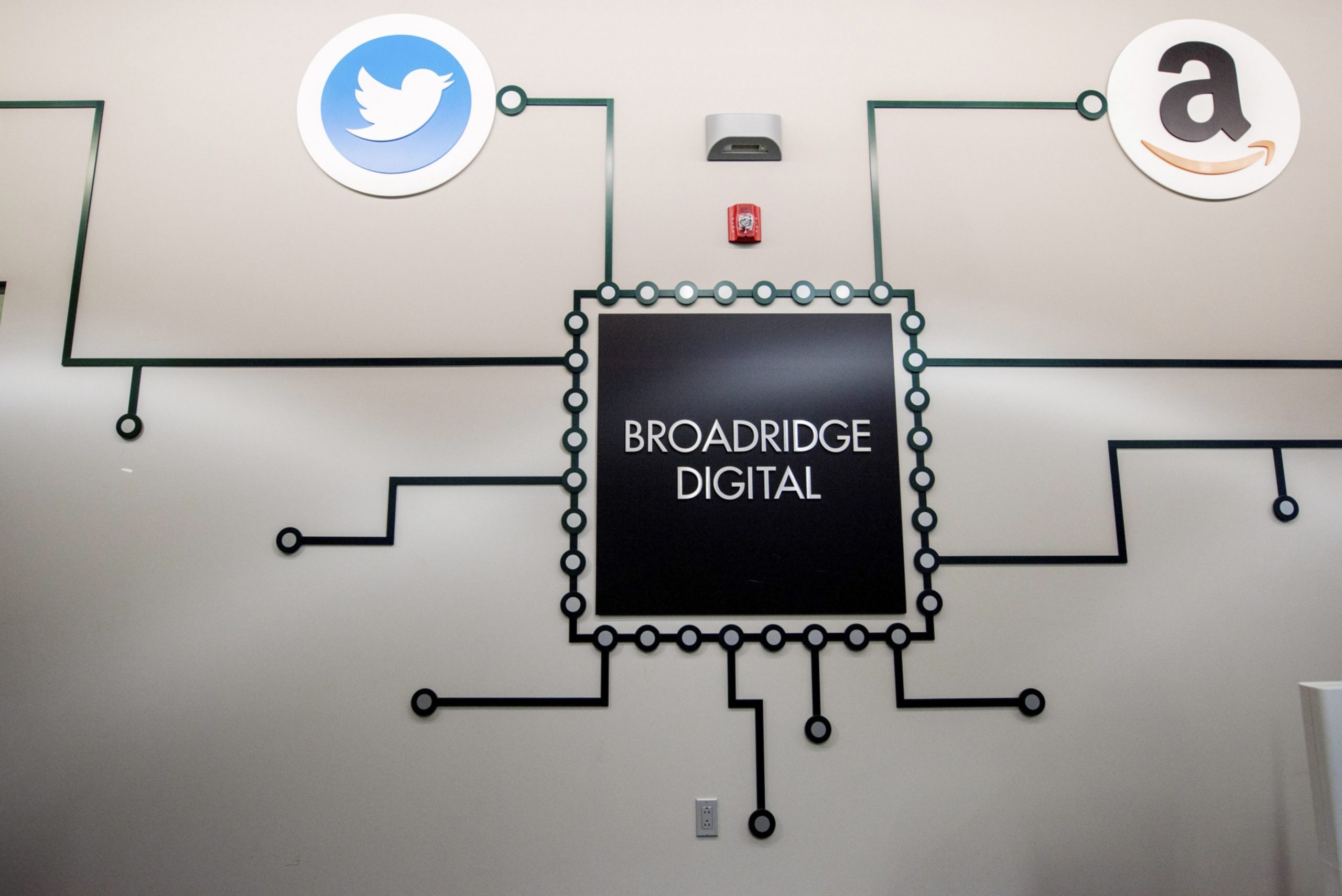 broadridge financial solutions blockchain