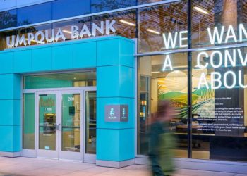 Umpqua focuses on 'human-digital' banking strategy amid merger