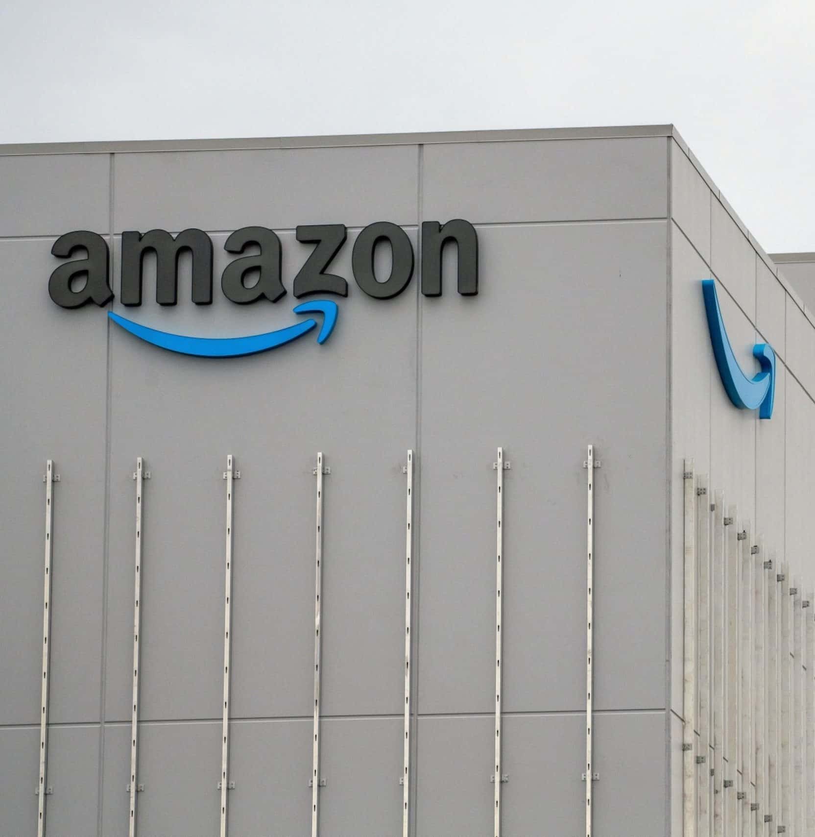 Amazon posts 14% progress in AWS income