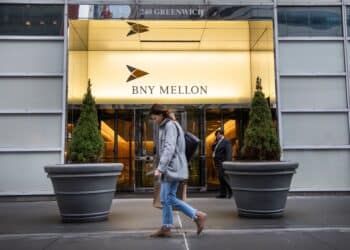 A BNY Mellon office building in New York, US, on Friday, Jan. 13, 2023. The Bank of New York Mellon reported revenue for the fourth quarter that missed the average analyst estimate. Photographer: Michael Nagle/Bloomberg